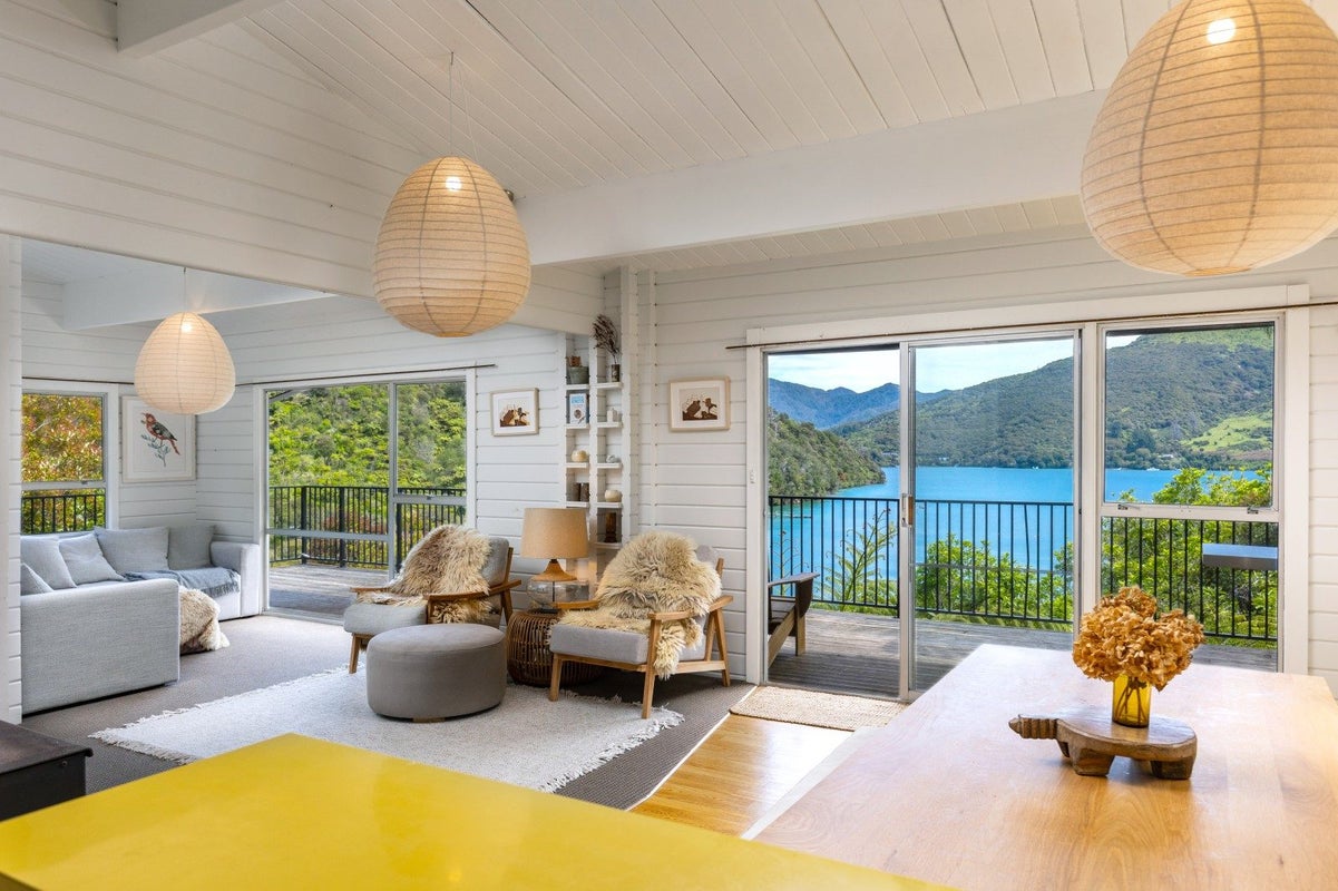 0 Fence Bay, Onahau Bay, Queen Charlotte Sounds - Carousel 2