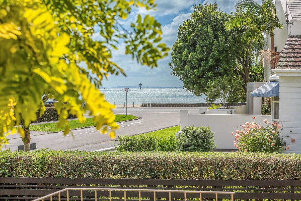 47 Marau Crescent, Mission Bay, Auckland - Carousel 2