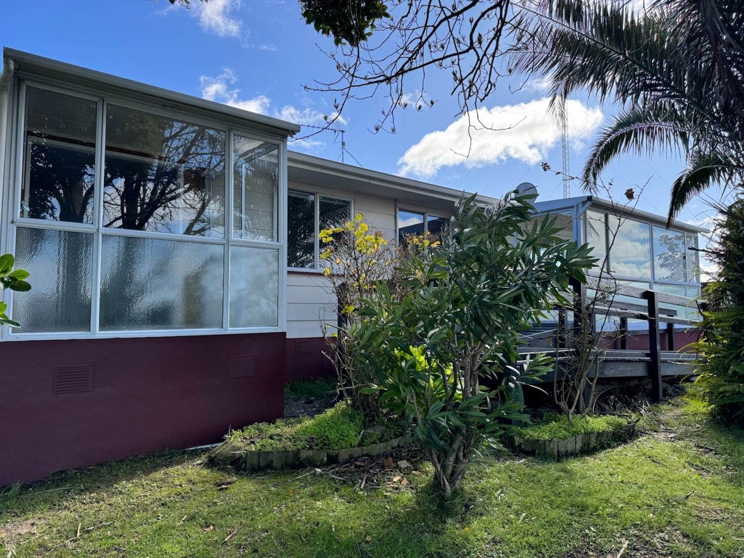 322 Lincoln Road, Henderson, Auckland - Carousel 13