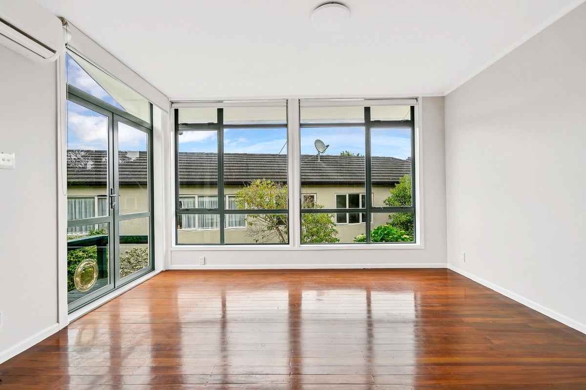 2/20 Haast Street, Remuera, Auckland - Carousel 1