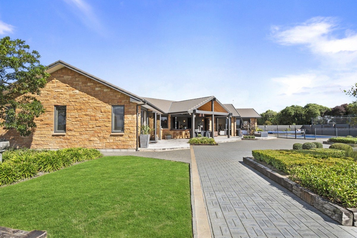 70 Kakariki Road, Marton, Marton - Carousel 2