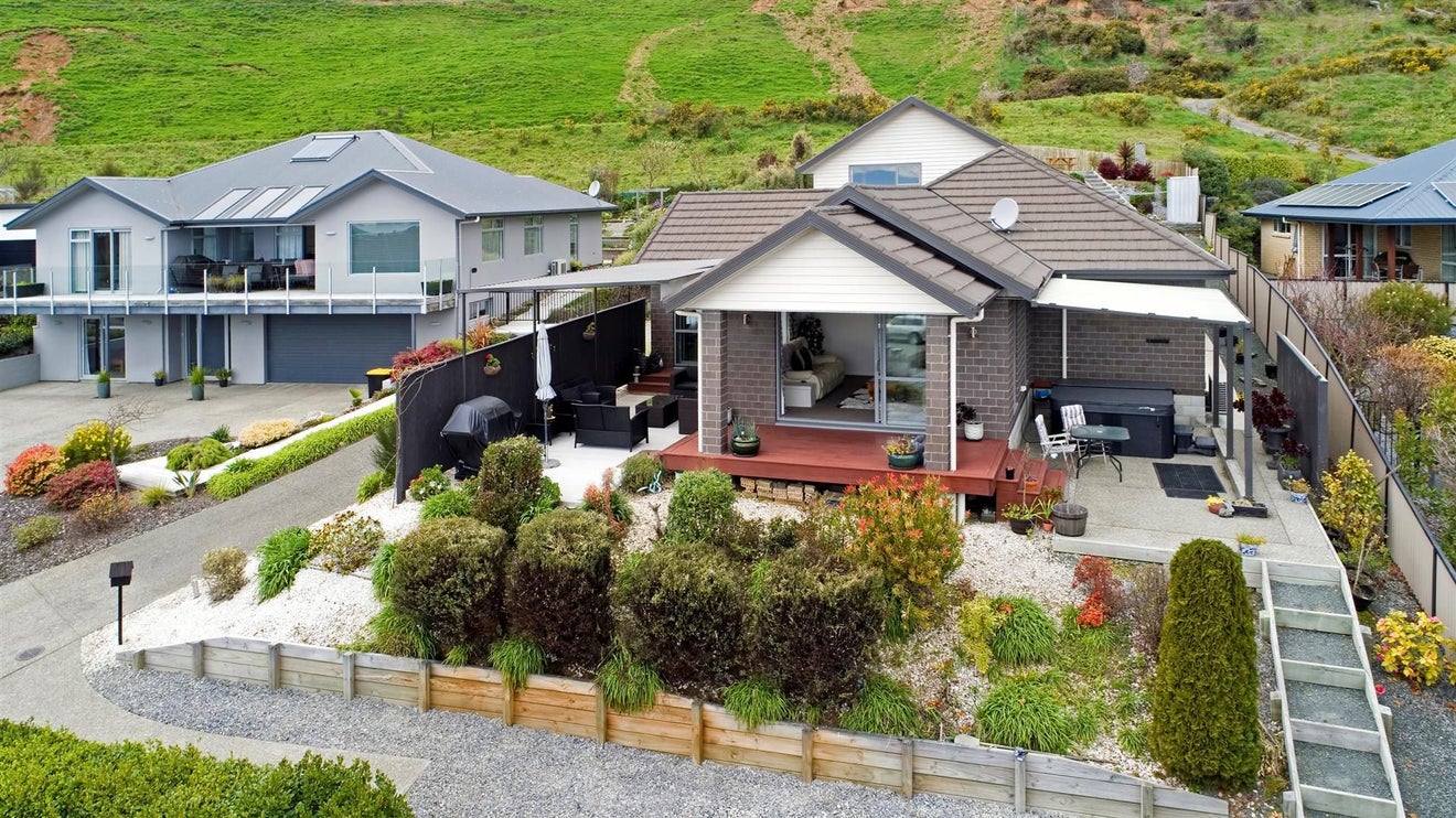 48 Somerset Terrace, Stoke, Nelson - Carousel 2
