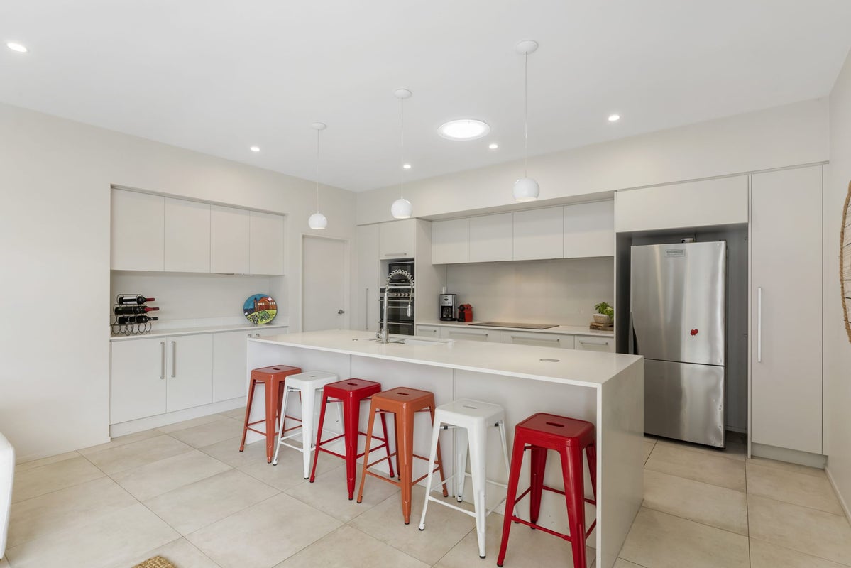 31 Doidge Street, Beachlands, Auckland - Carousel 2