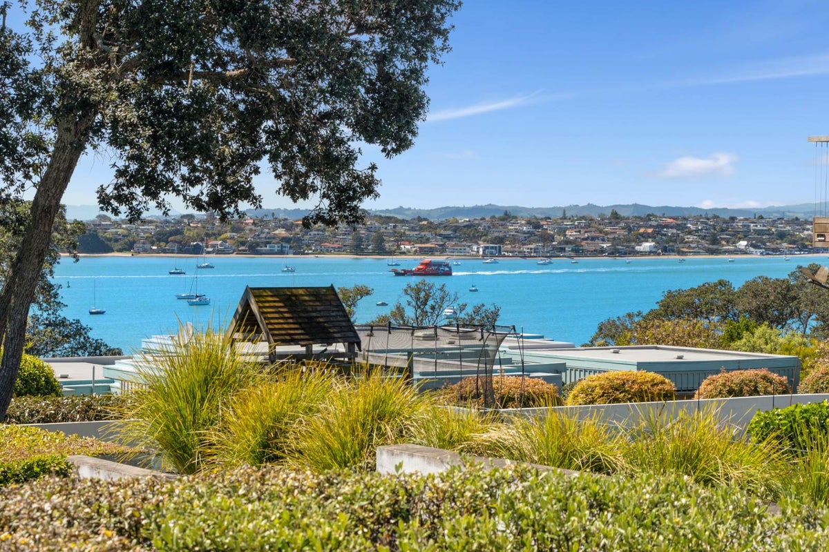 383A Riddell Road, Glendowie, Auckland - Carousel 1