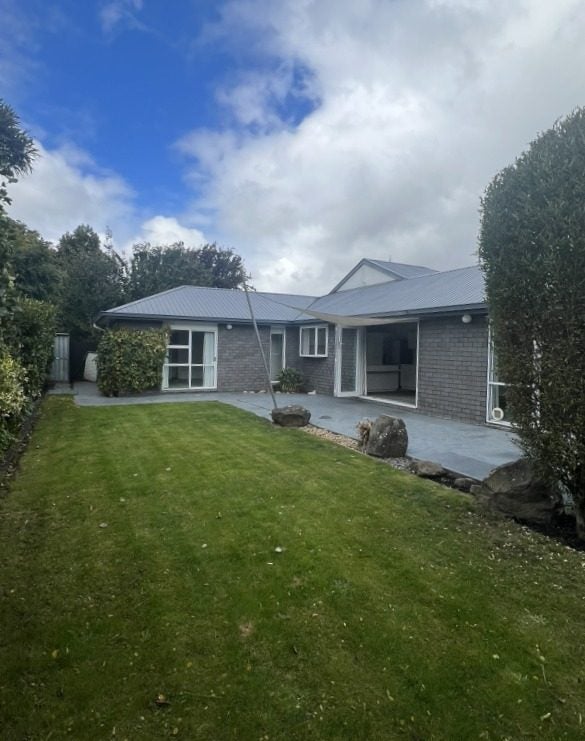 5 Phoenix Lane, Northcote, Christchurch - Carousel 1