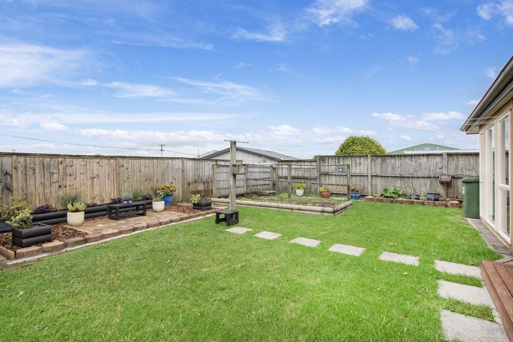 21 Elm Place, Tikipunga, Whangarei - Carousel 21