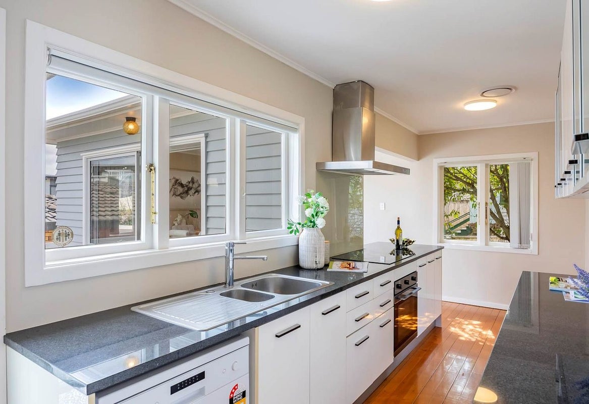 1/46 College Road, Northcote, Auckland - Carousel 2