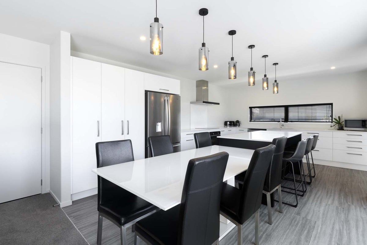17 Awataha Crescent, Pyes Pa, Tauranga - Carousel 2