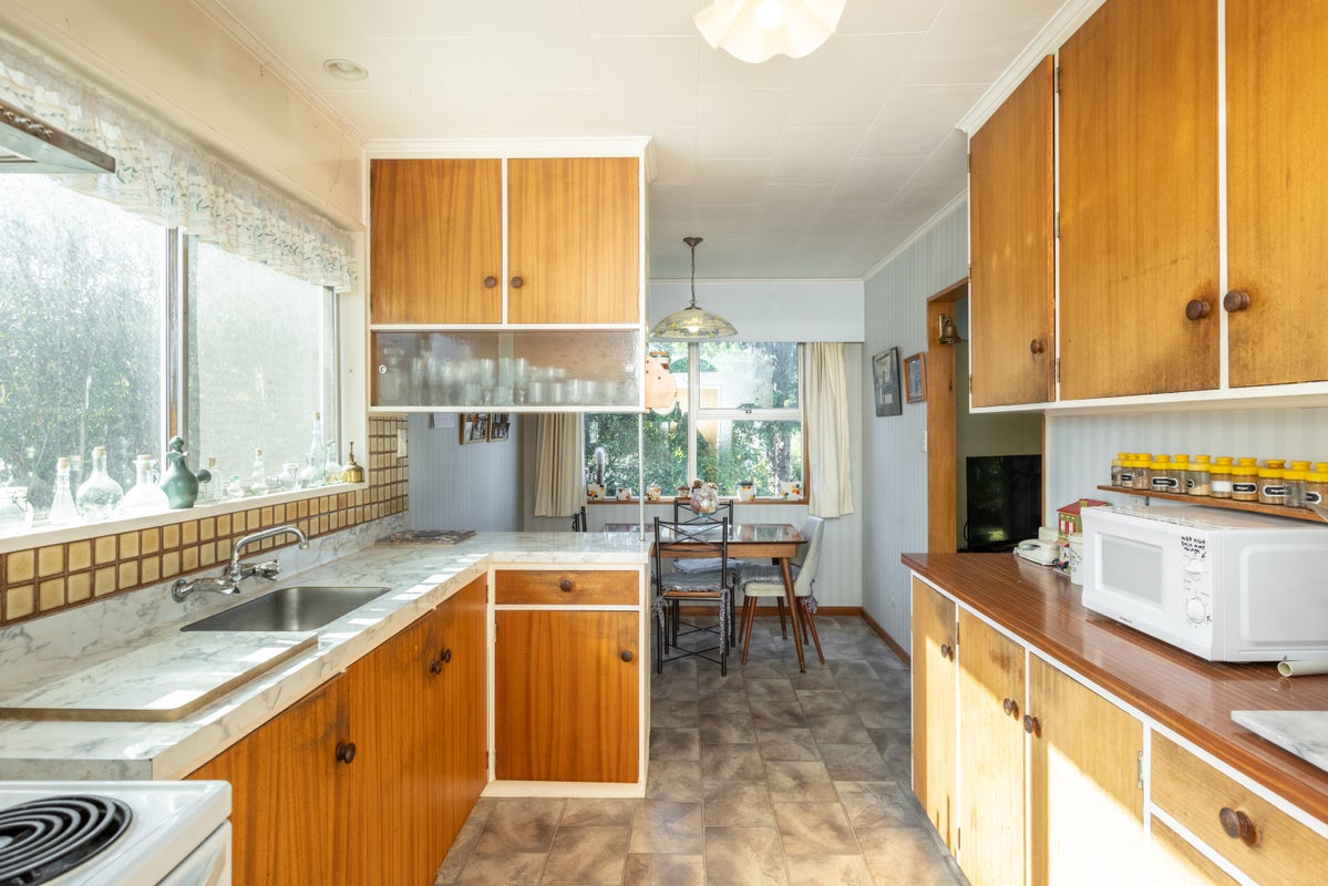 69 Leicester Avenue, Tamatea, Napier - Carousel 2