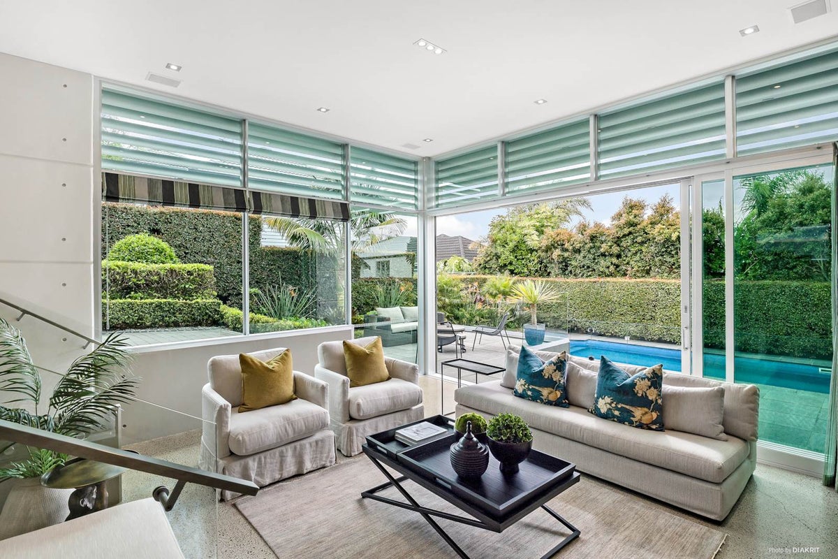 31A Colchester Avenue, Glendowie, Auckland - Carousel 1
