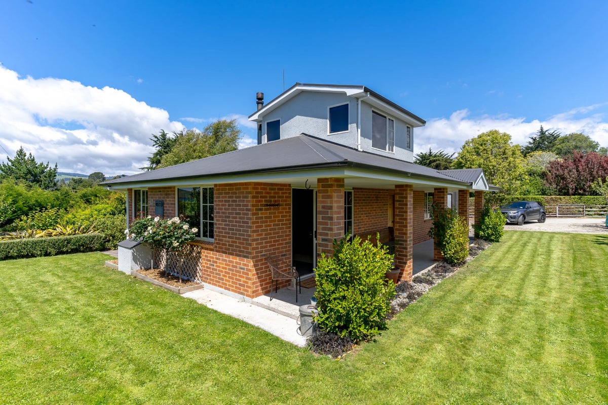 36 Bay Road, Warrington, Waikouaiti - Carousel 16