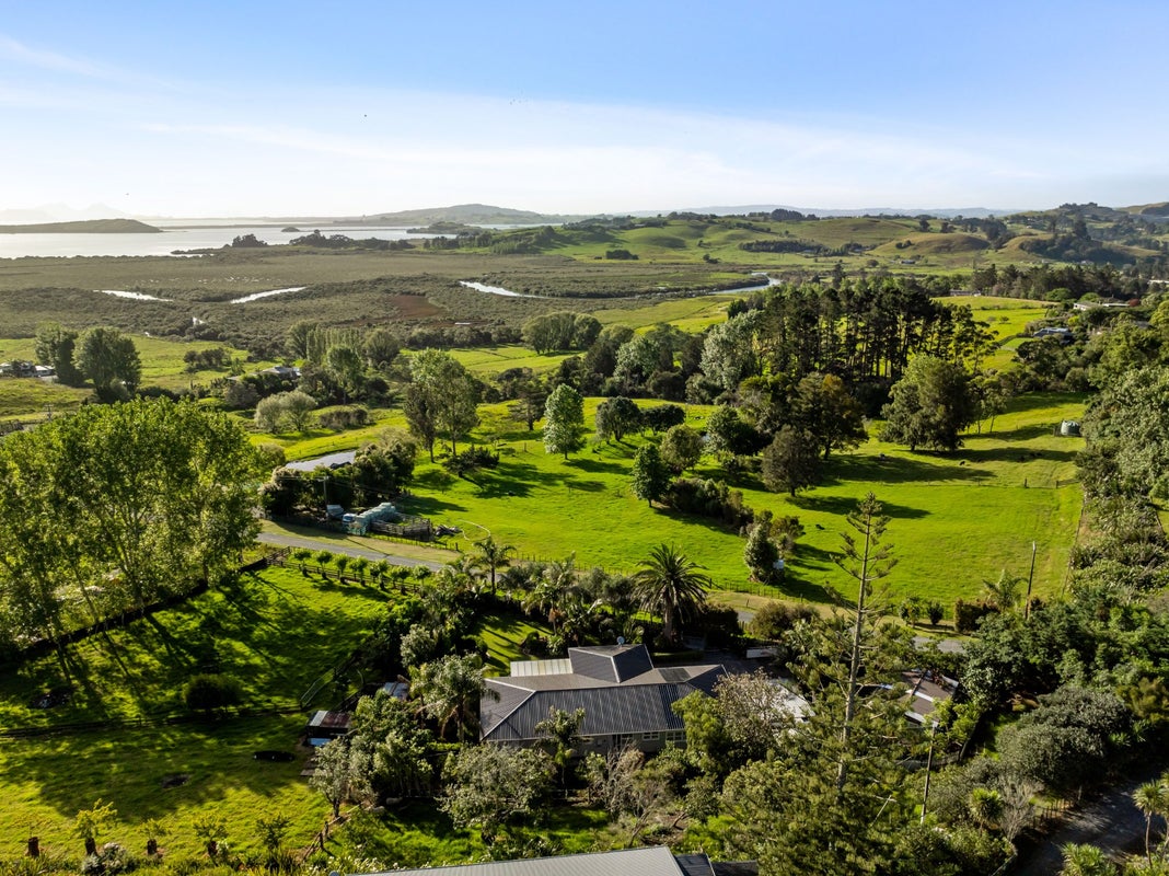 429 State Highway 1, Whangarei - Carousel 25