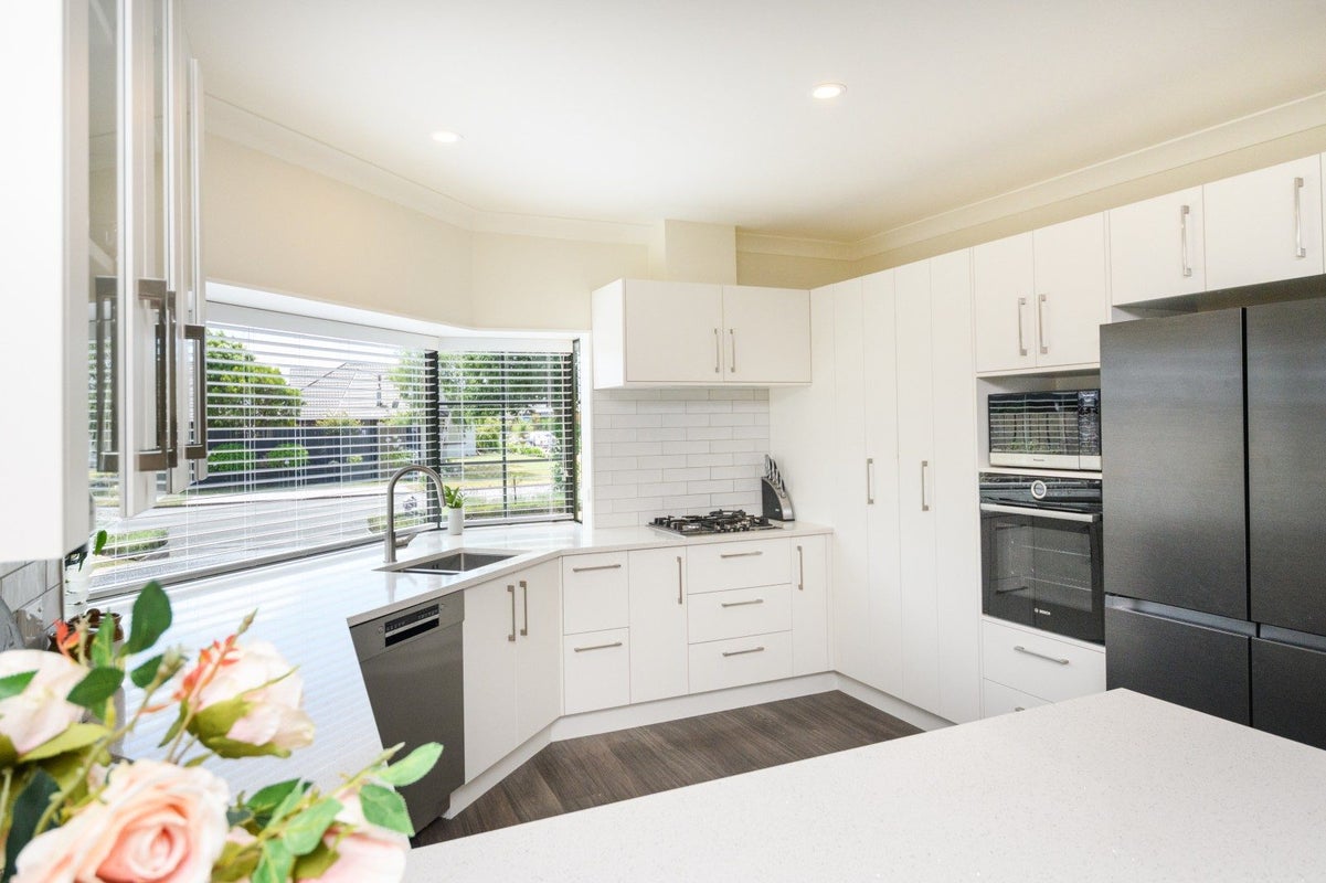 96 Pacific Drive, Fitzherbert, Palmerston North - Carousel 1