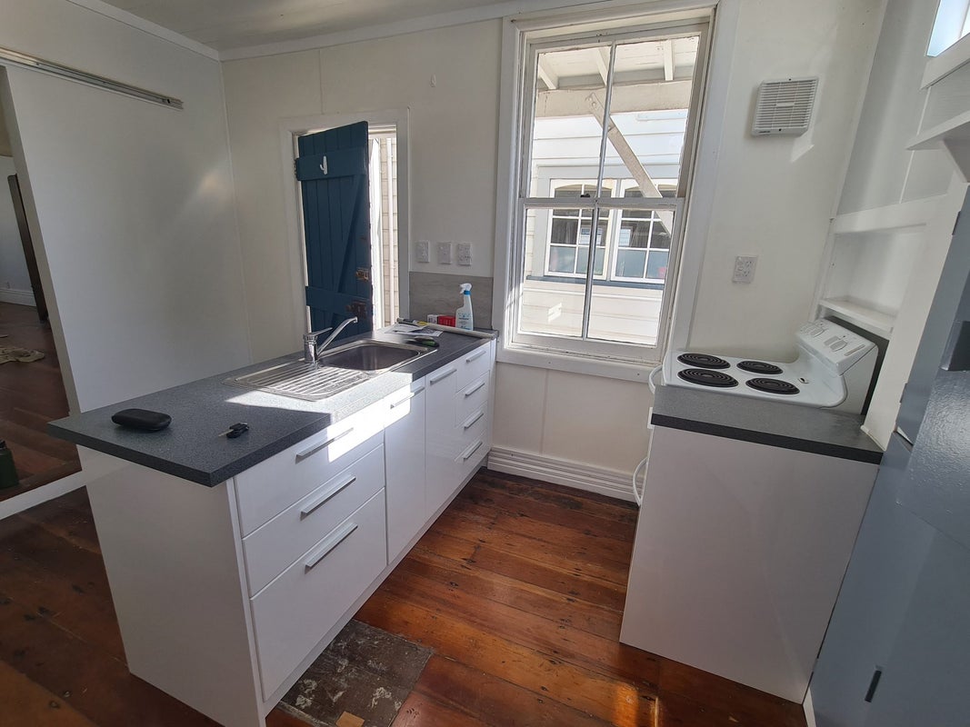 130 Brougham Street, Mount Victoria, Wellington - Carousel 2