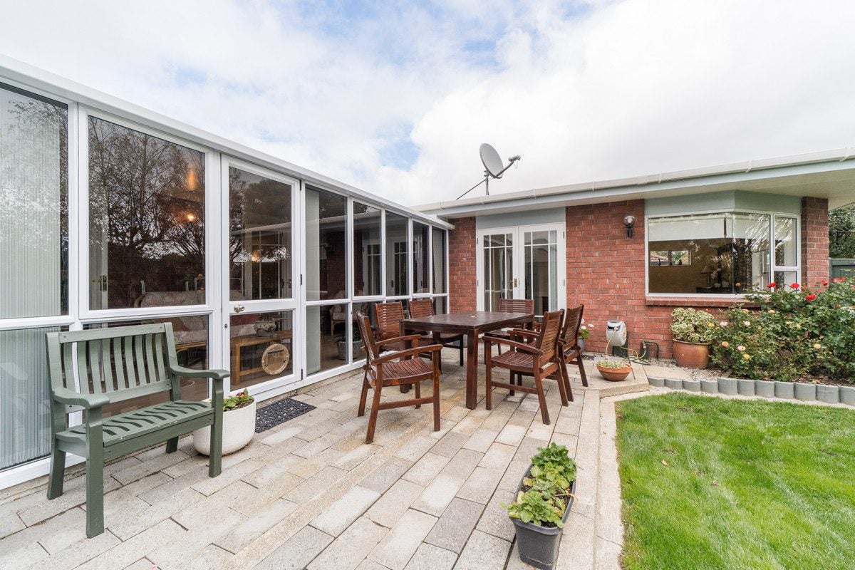 98 John F Kennedy Drive, Milson, Palmerston North - Carousel 2