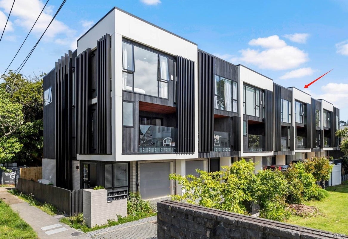 5/12 Tawera Road, Greenlane, Auckland - Carousel 1