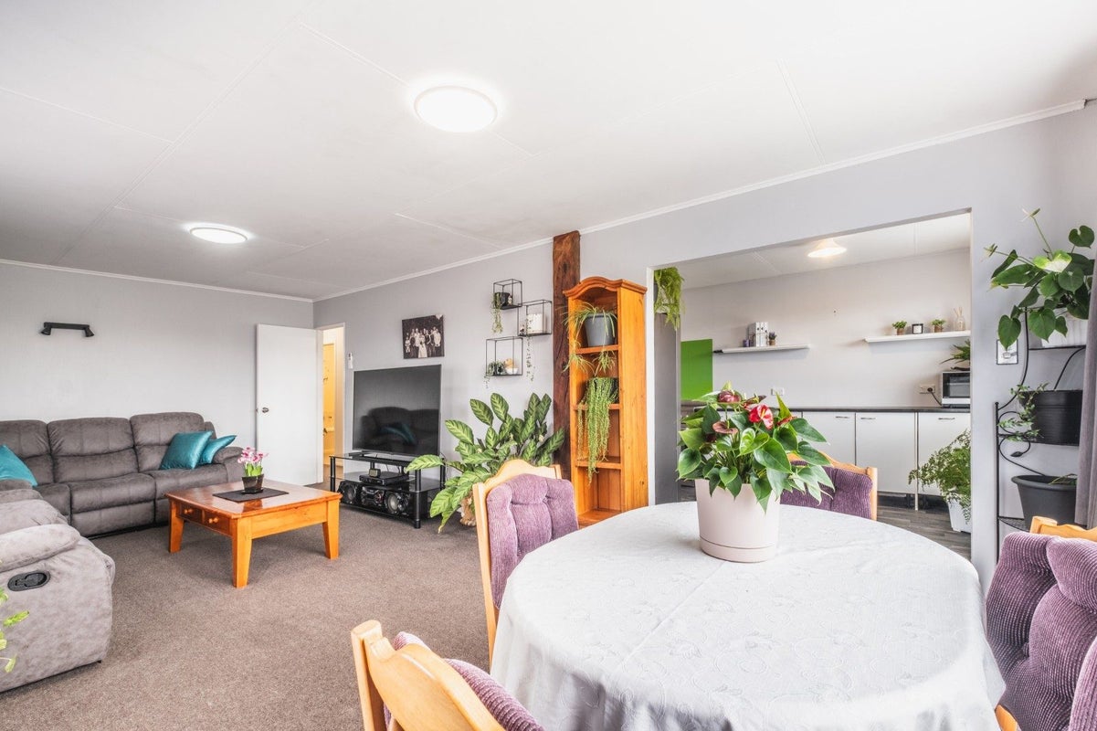 7 Trimble Place, Bell Block, New Plymouth - Carousel 2