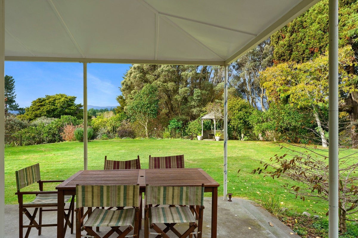 46 Te Horo Beach Road, Te Horo - Carousel 2