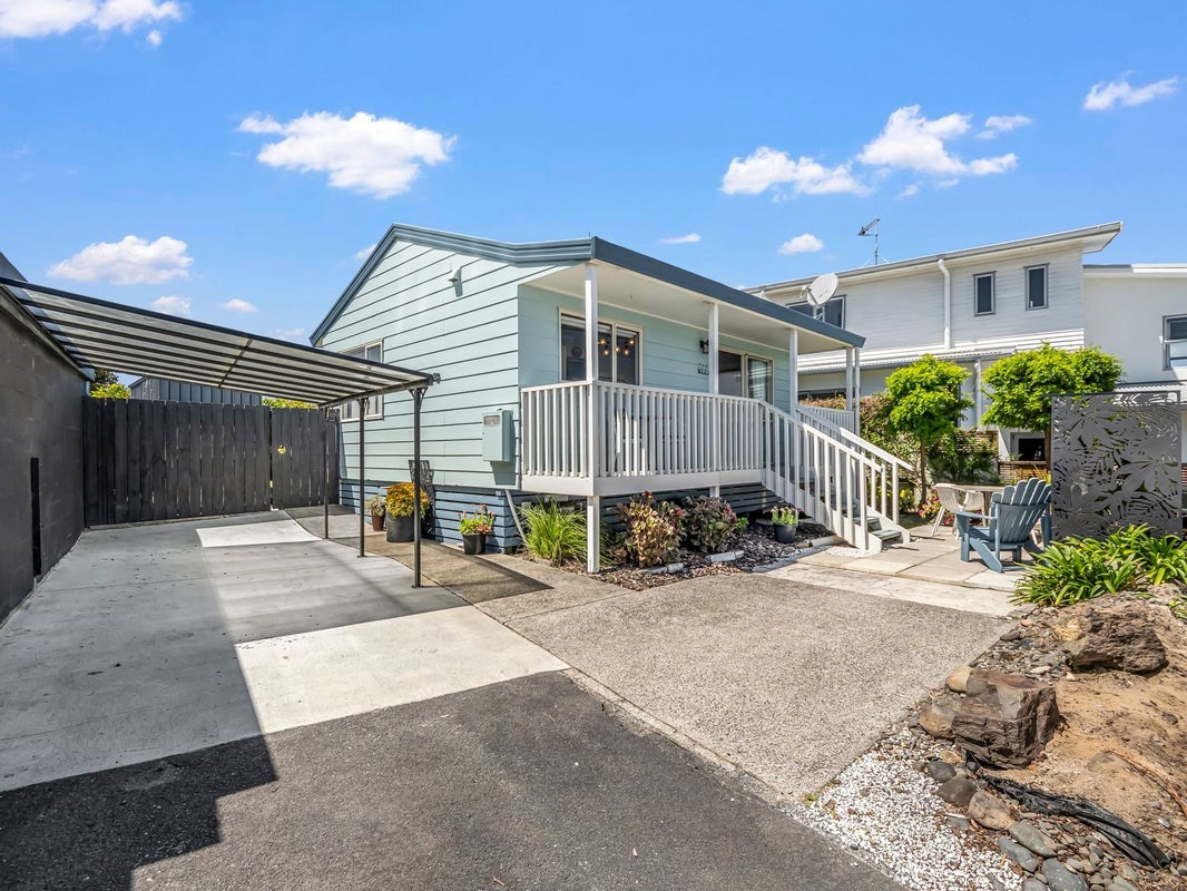 31B Links Avenue, Mount Maunganui - Carousel 1
