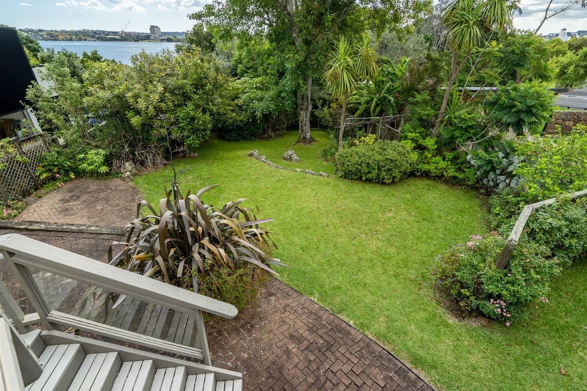 316 Hurstmere Road, Takapuna, Auckland - Carousel 2