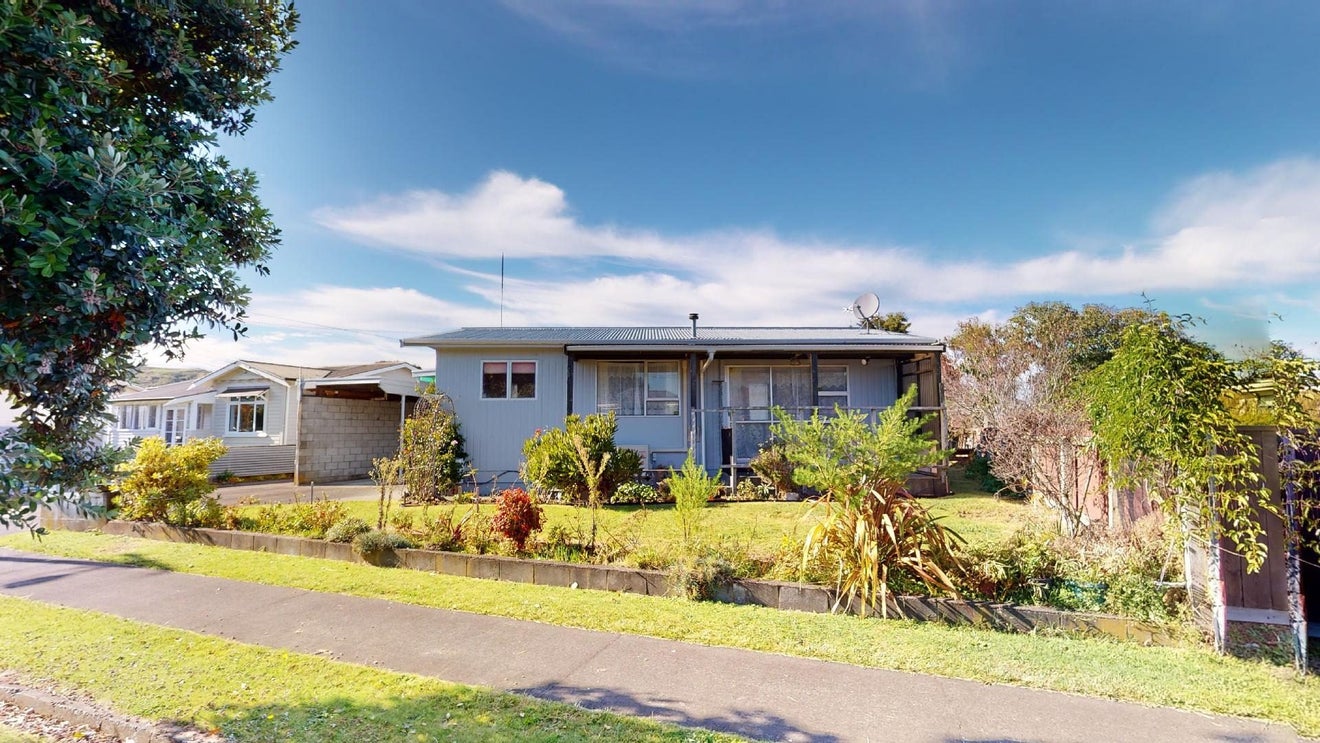16A Falkland Street, Whanganui East, Whanganui - Carousel 12