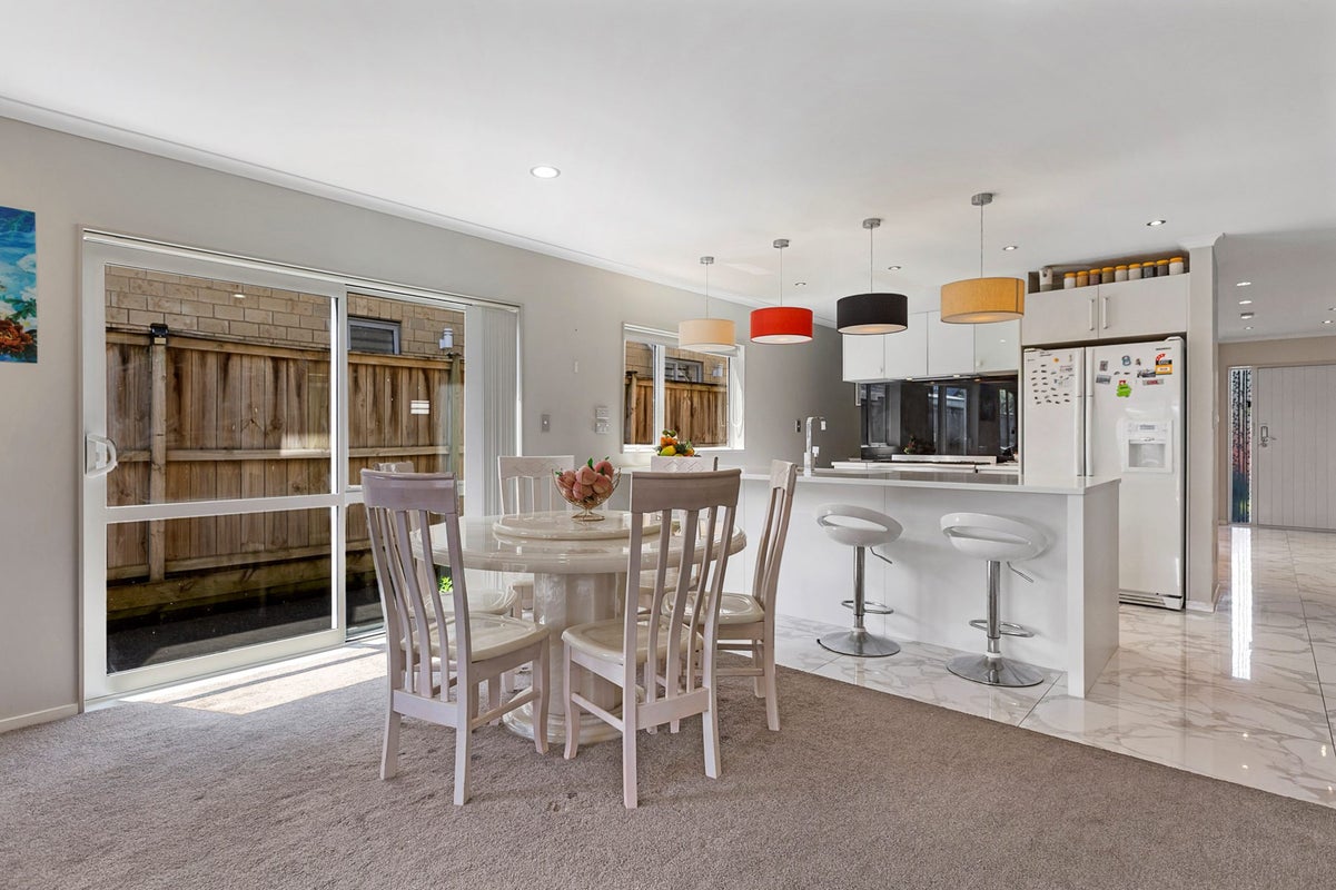 5 Cranford Drive, Flat Bush, Auckland - Carousel 1