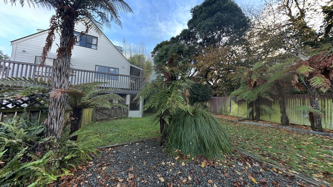 5 Goldsborough Avenue, Raumati Beach, Paraparaumu - Carousel 2