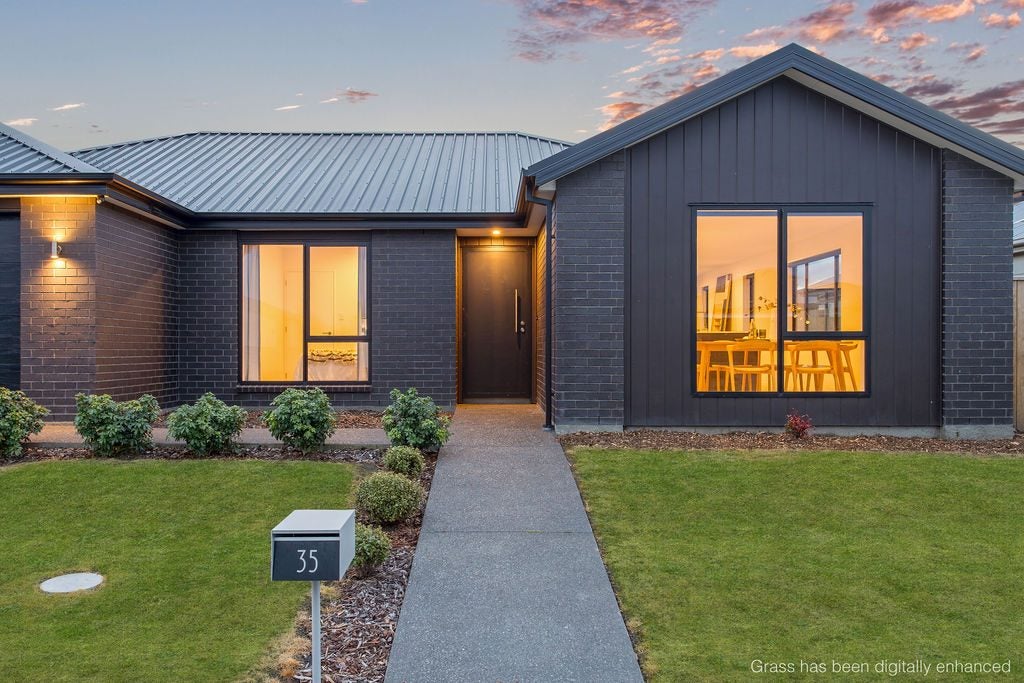35 Bill Hammond Drive, Belfast, Christchurch - Carousel 21