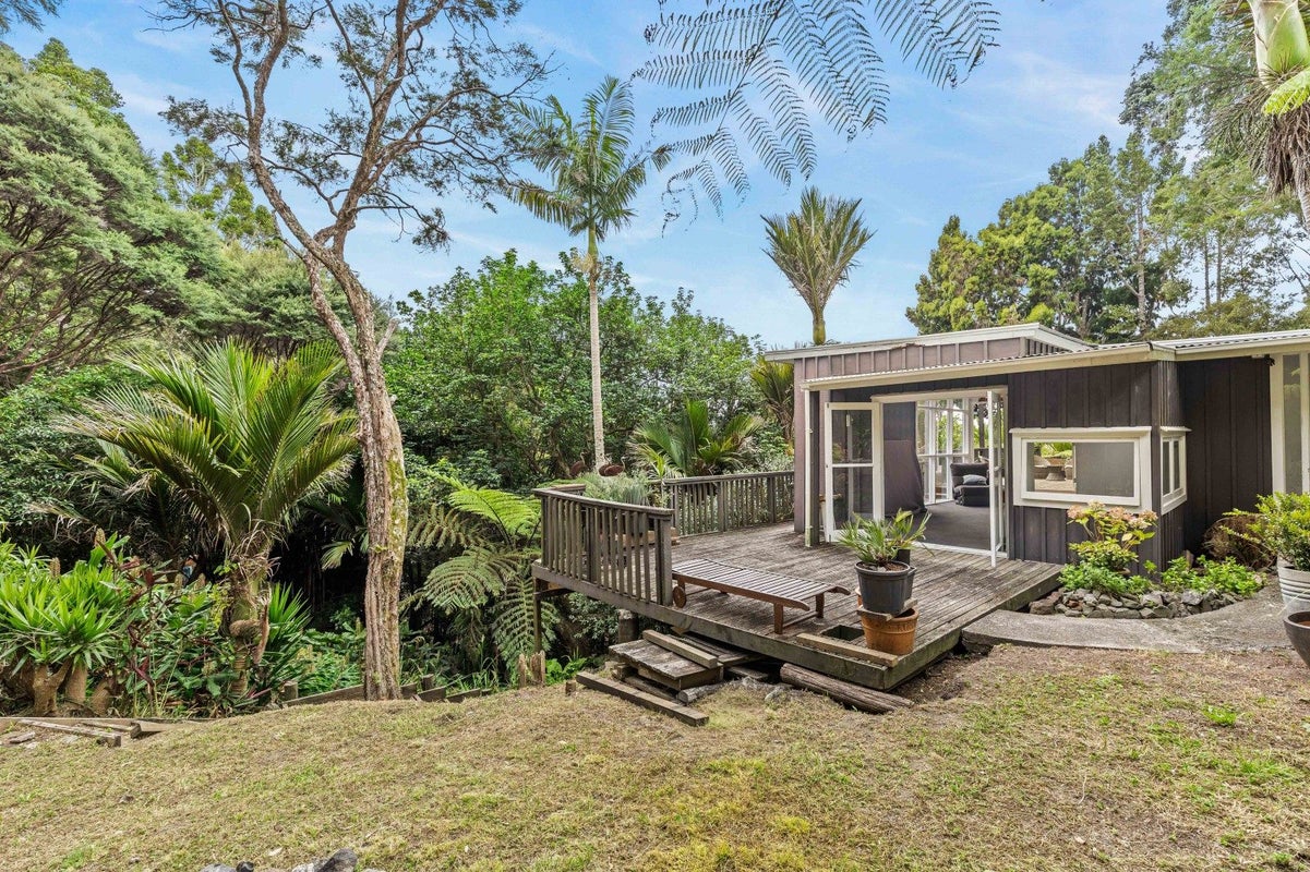 2A Opou Road, Titirangi, Auckland - Carousel 25