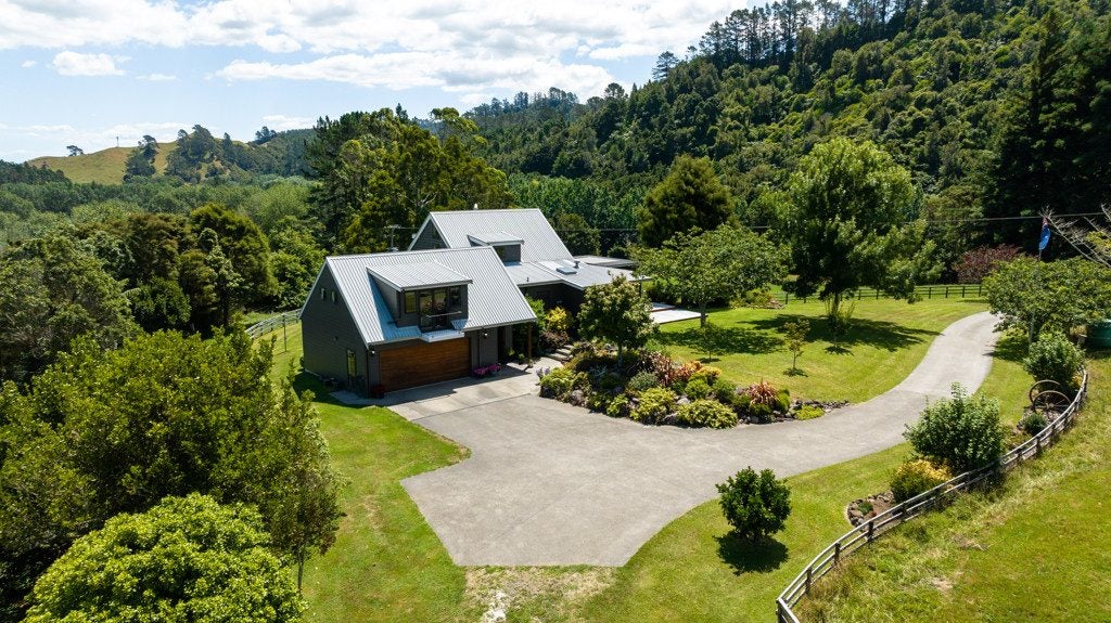 78 Wires Road, Hikutaia - Carousel 1