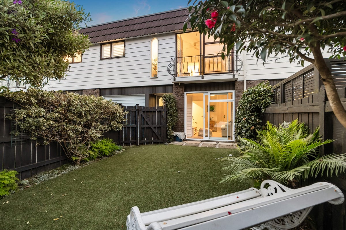 3/47 Vale Road, Saint Heliers, Auckland City, Auckland - Carousel 2