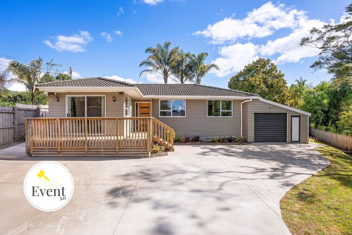 424 West Coast Road, Glen Eden, Auckland - Carousel 1