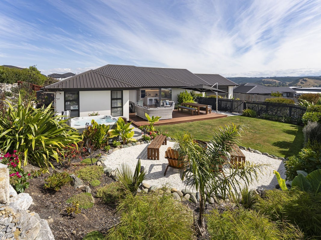 58 Katania Heights, Brightwater - Carousel 23