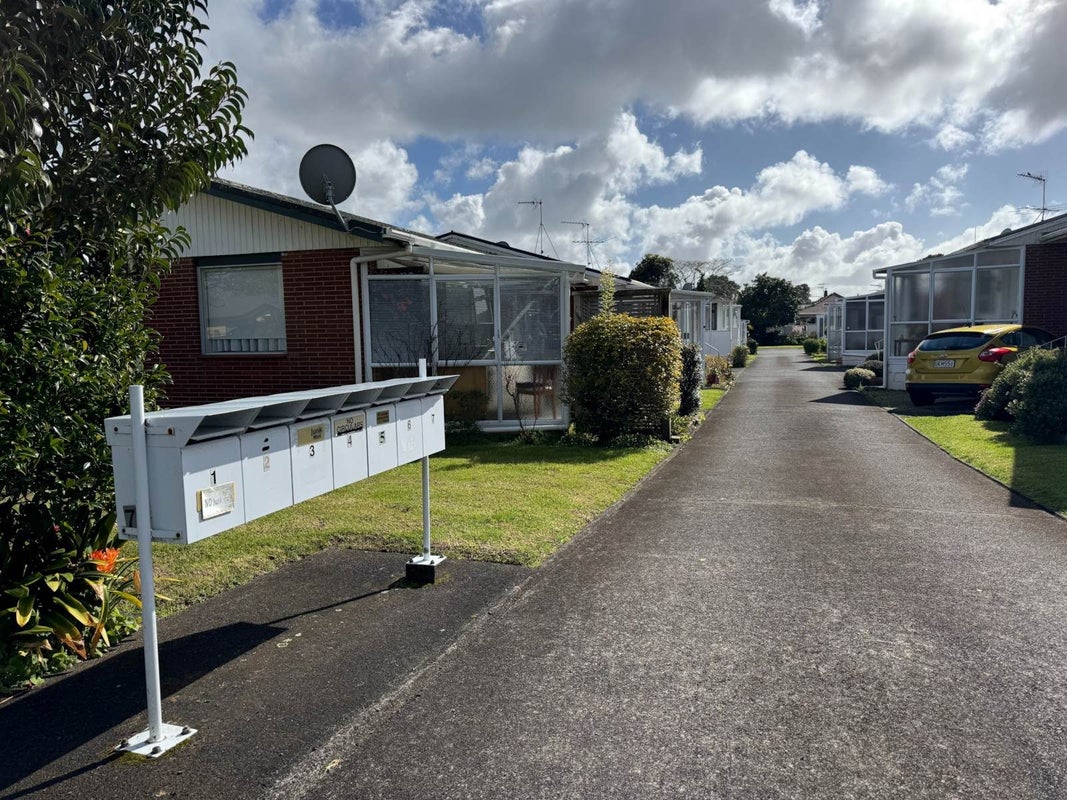 2/7 Coyle Street, Sandringham, Auckland - Carousel 1