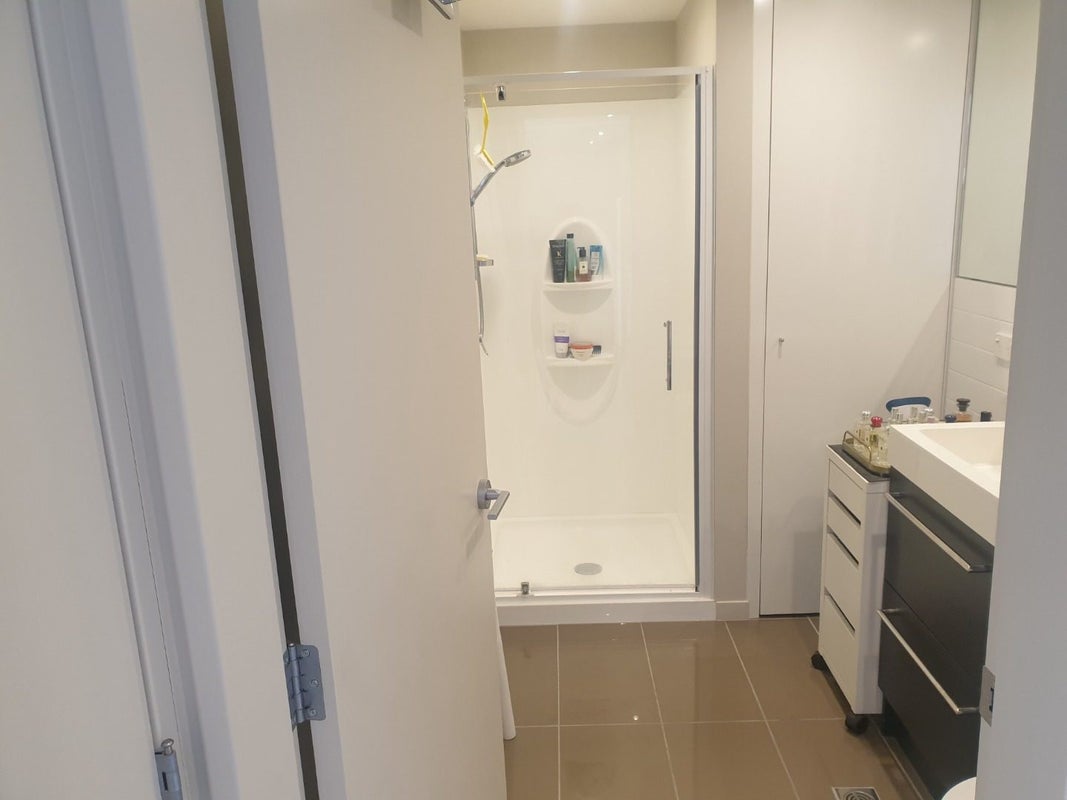 5I/21 Rugby Street, Mount Cook, Wellington - Carousel 6