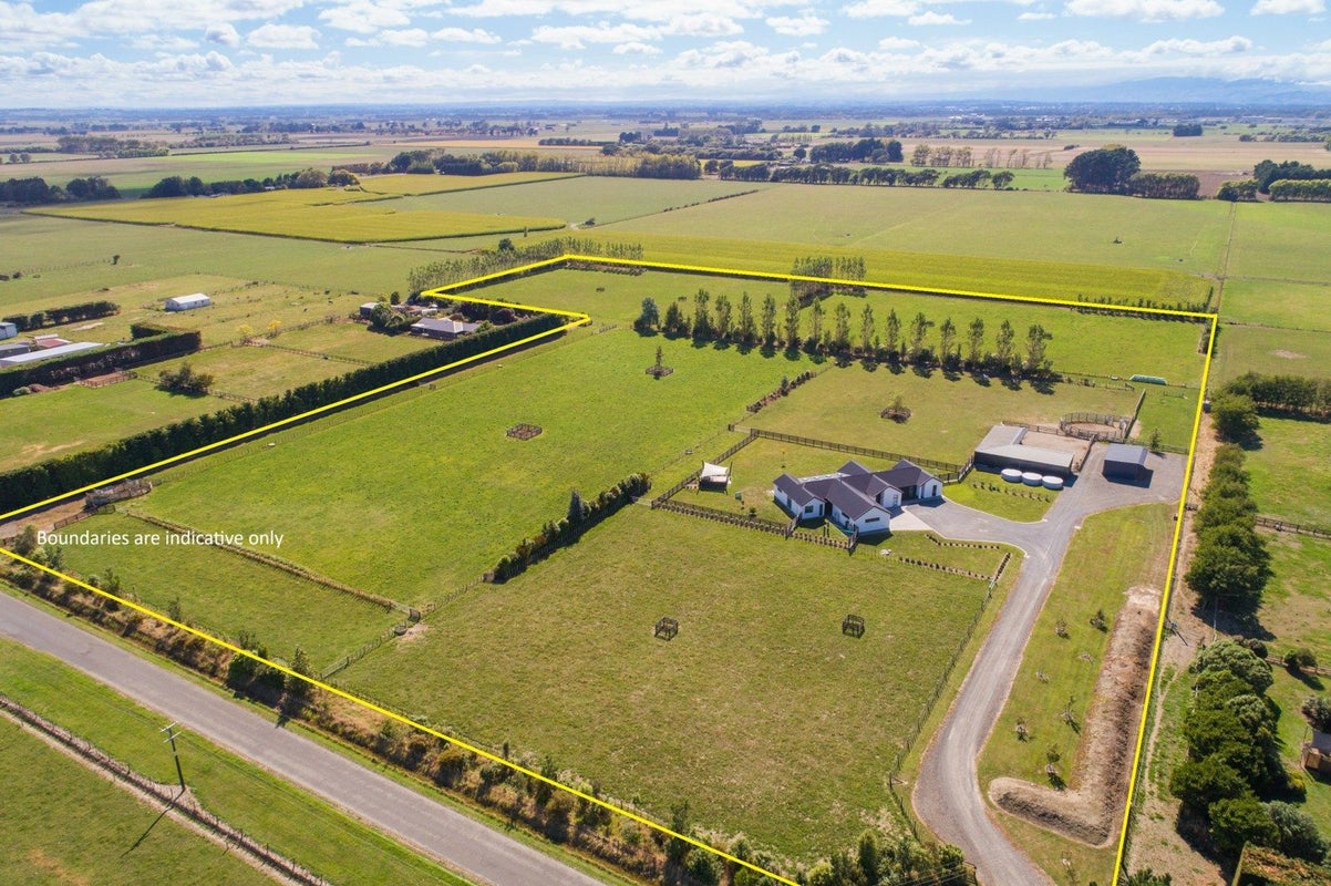 79 Jackeytown Road, Tiakitahuna, Palmerston North - Carousel 1