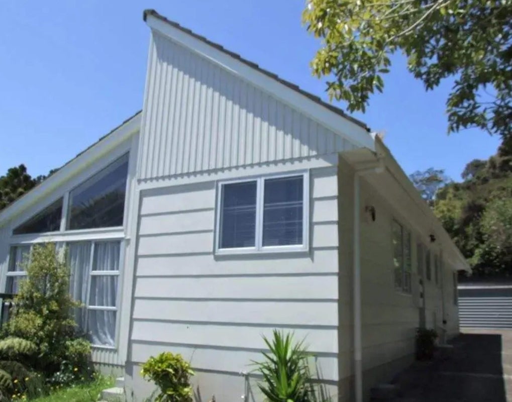 17 Odin Place, Beach Haven, Auckland - Carousel 1