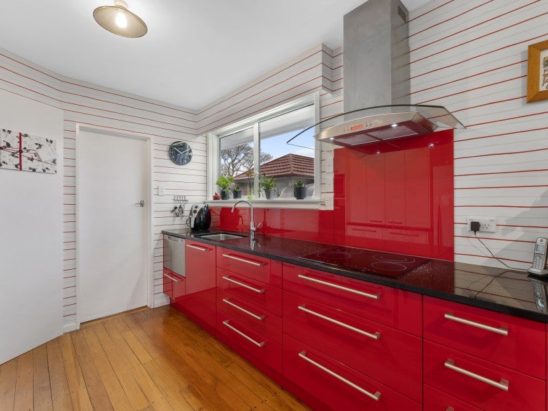 17 Oriana Crescent, Hornby, Christchurch - Carousel 2