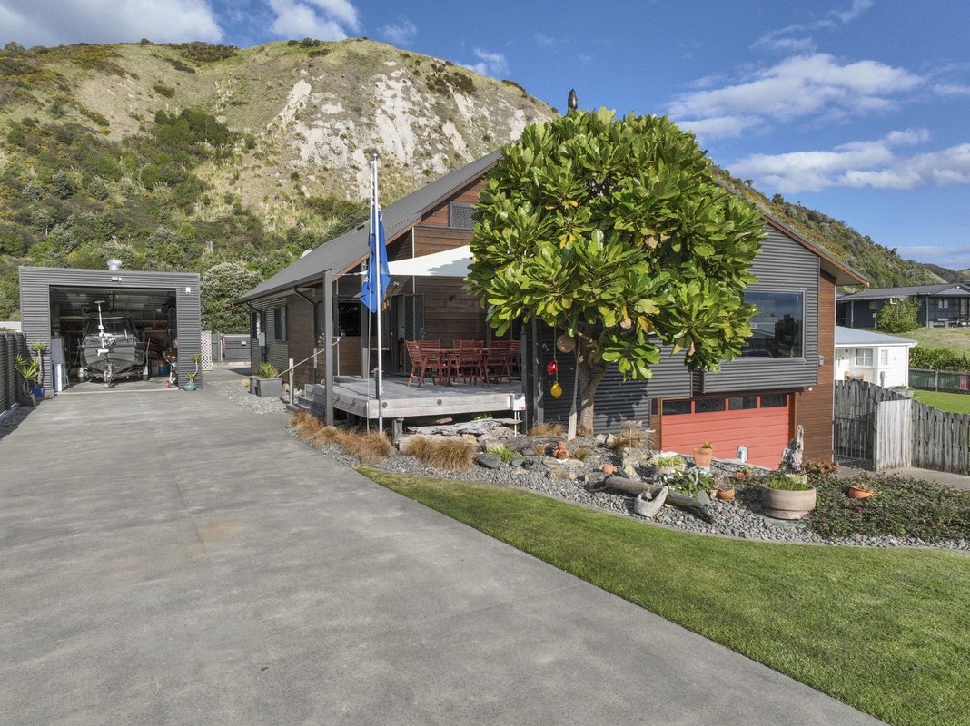 39 Kuku Avenue, Mahia, Mahia - Carousel 2