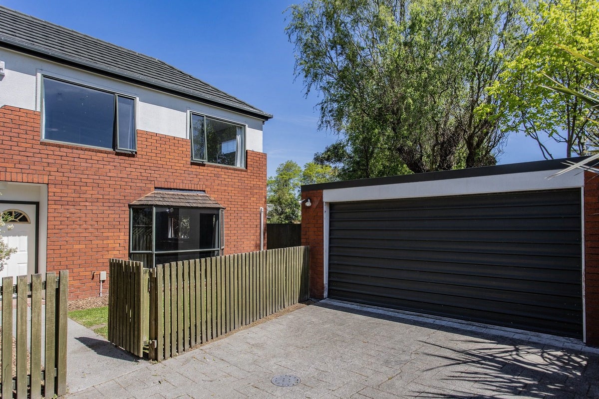 103A Champion Street, Edgeware, Christchurch - Carousel 1