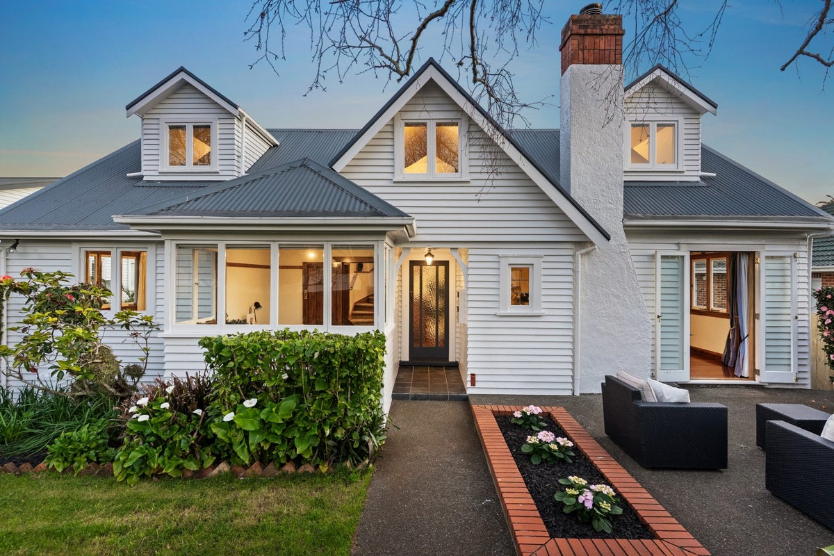 22 Fairholme Avenue, Epsom, Auckland City, Auckland - Carousel 1