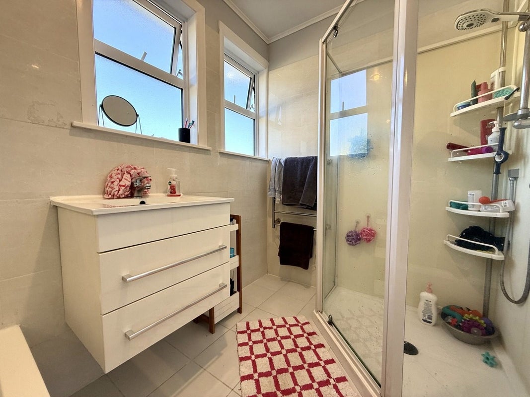 27 Rimu Street, Naenae, Lower Hutt - Carousel 10