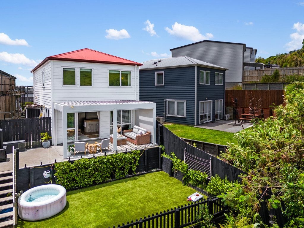 106 Joseph Street, Flat Bush, Auckland - Carousel 1