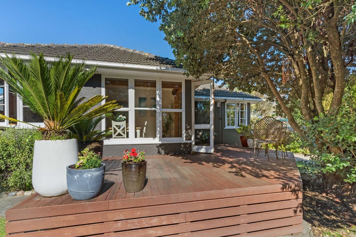 36 Cardiff Street, Awapuni, Palmerston North - Carousel 1