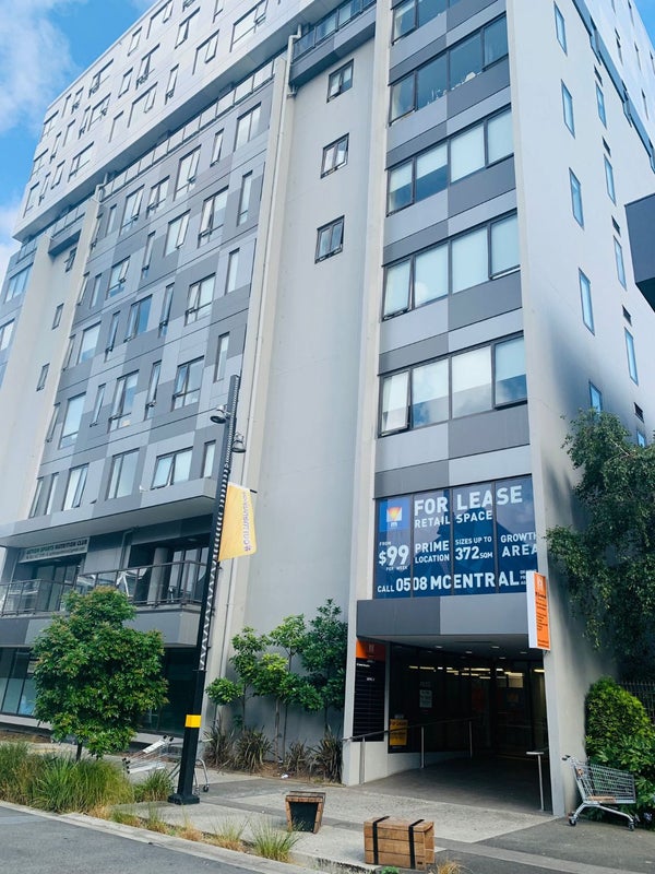 513/17 Putney Way, Manukau, Auckland - Carousel 1