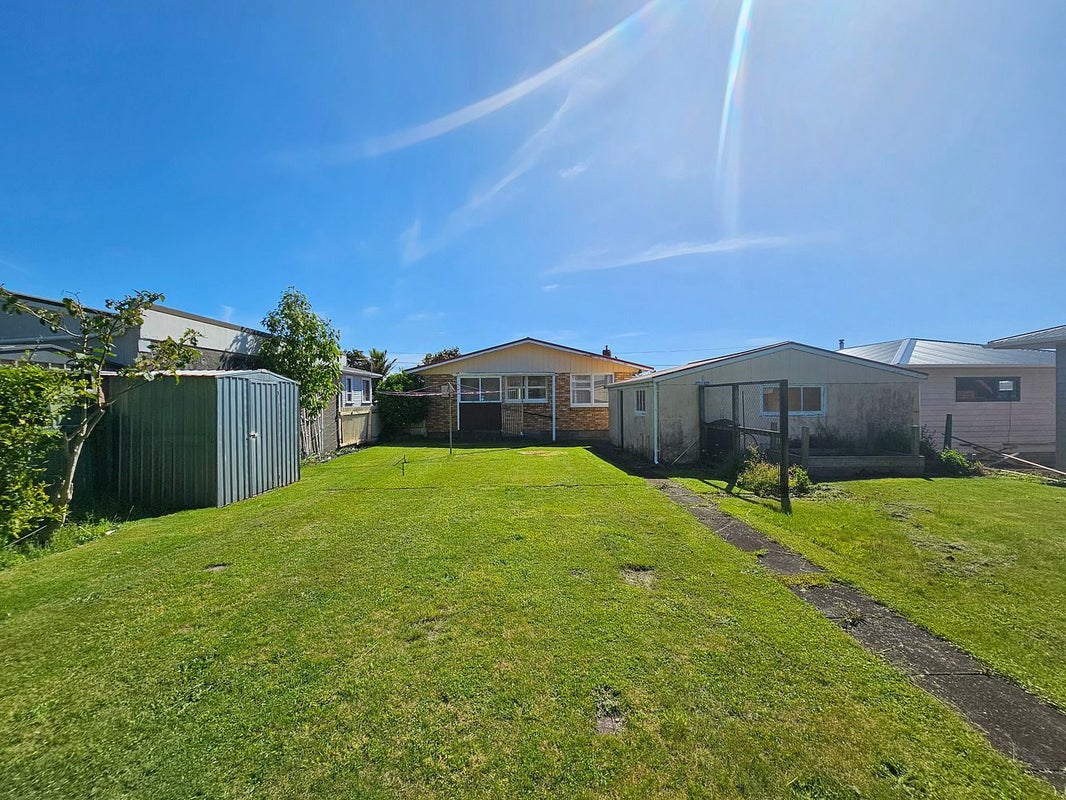 241 Mangorei Road, Merrilands, New Plymouth - Carousel 2