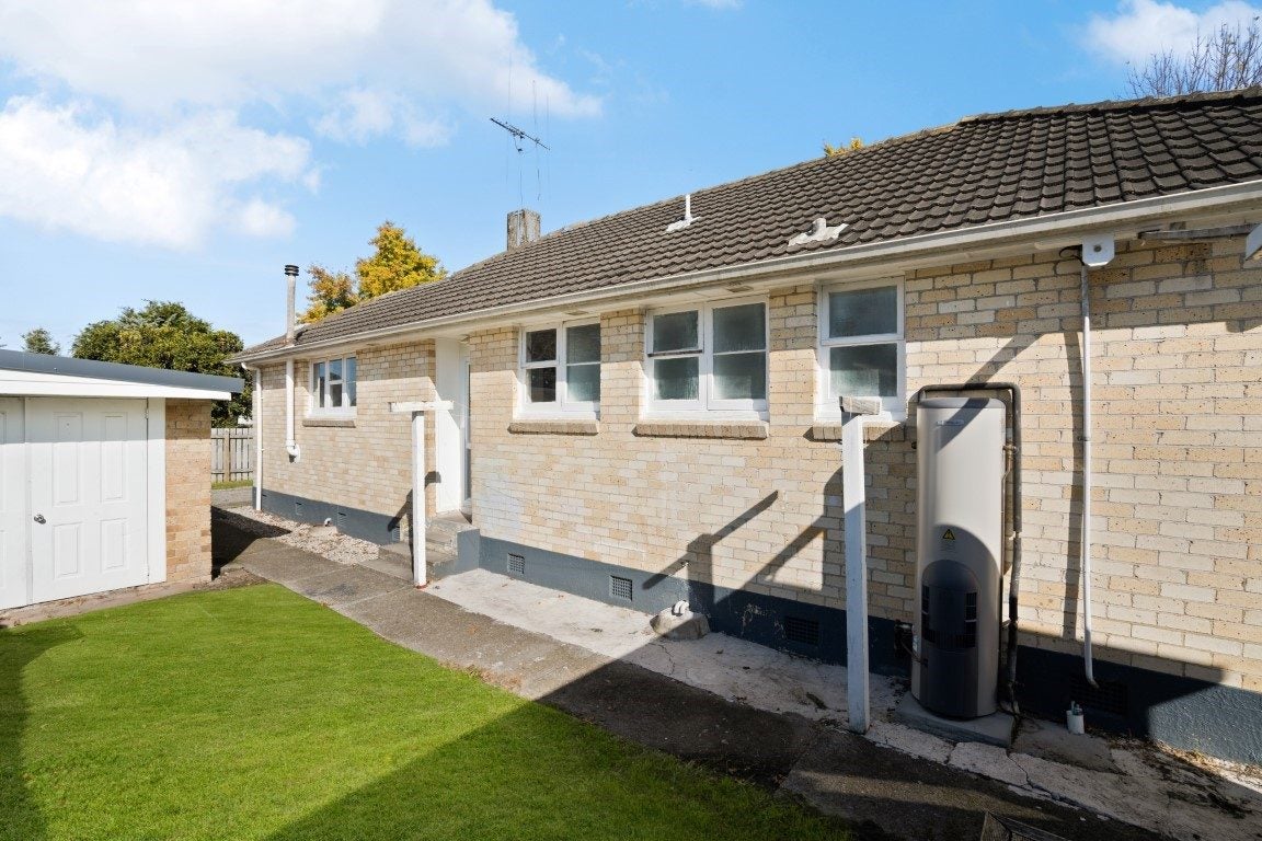 2 Kenney Crescent, Fairfield, Hamilton - Carousel 17