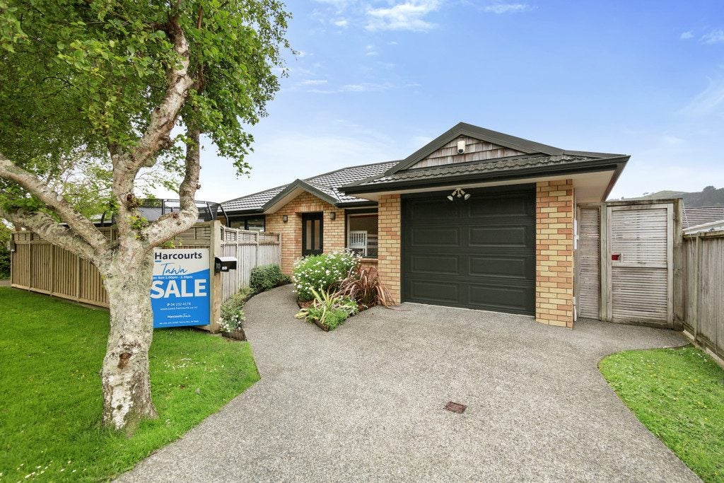 10 Nathan Street, Tawa, Wellington - Carousel 20