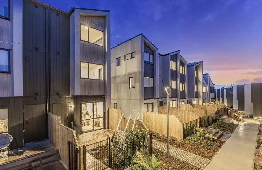 17 Paetai Lane, Te Atatu Peninsula, Auckland - Carousel 17