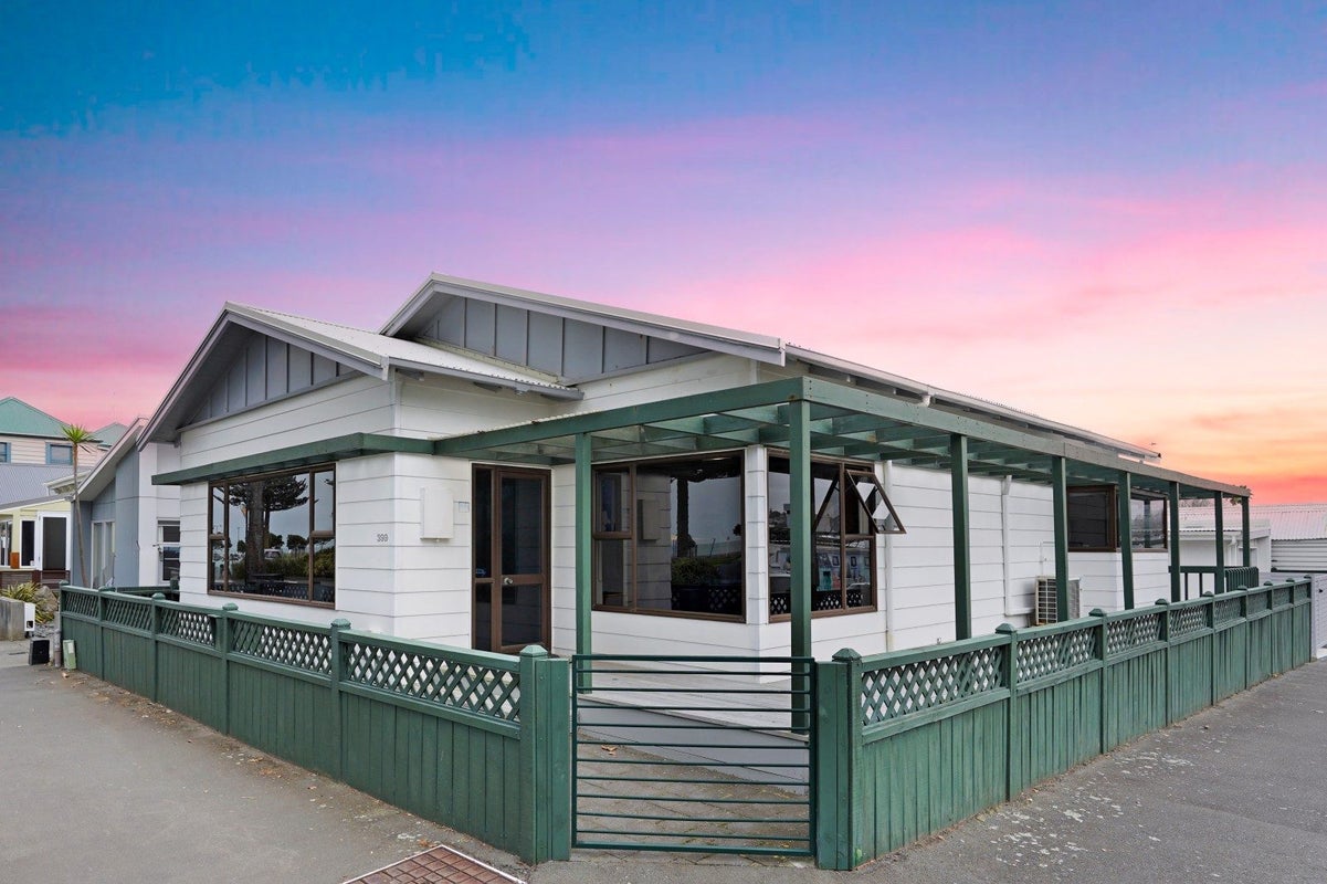 399 Marine Parade, Napier South, Napier - Carousel 1